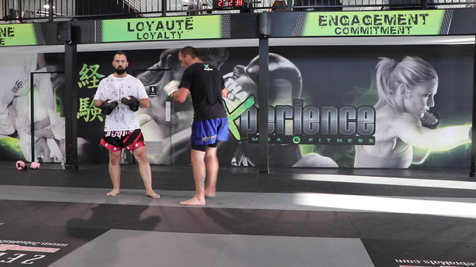 Jab, Right Body Shot, Left Hook, Low Kick - Switch Knee/Liver Kick